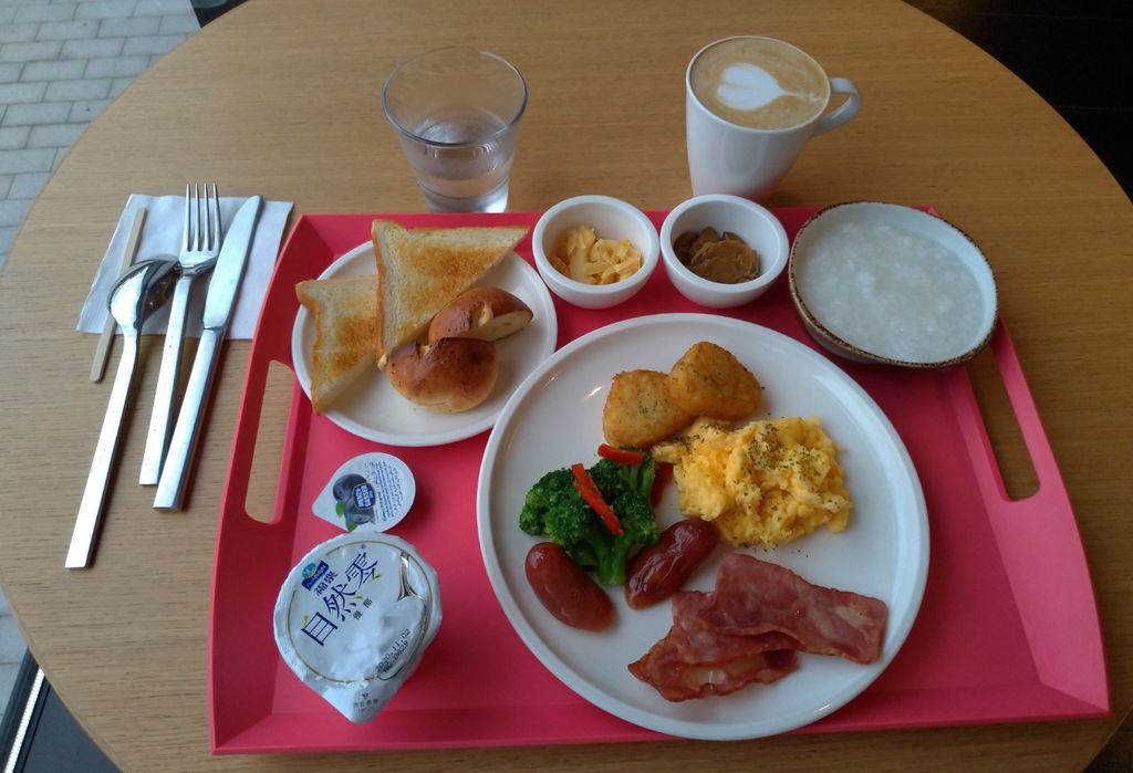 台北北門CitizenM世民酒店早餐